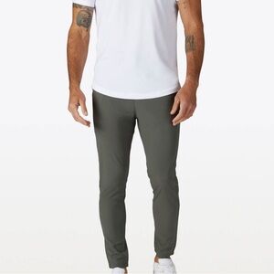 Cuts Clothing AO Men’s Performance Jogger Grey Green Sz Lg EUC